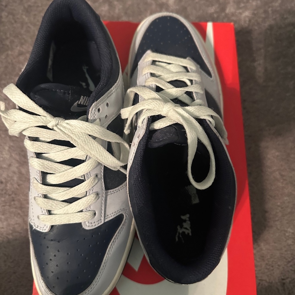 Nike Dunks - Picture 2 of 3